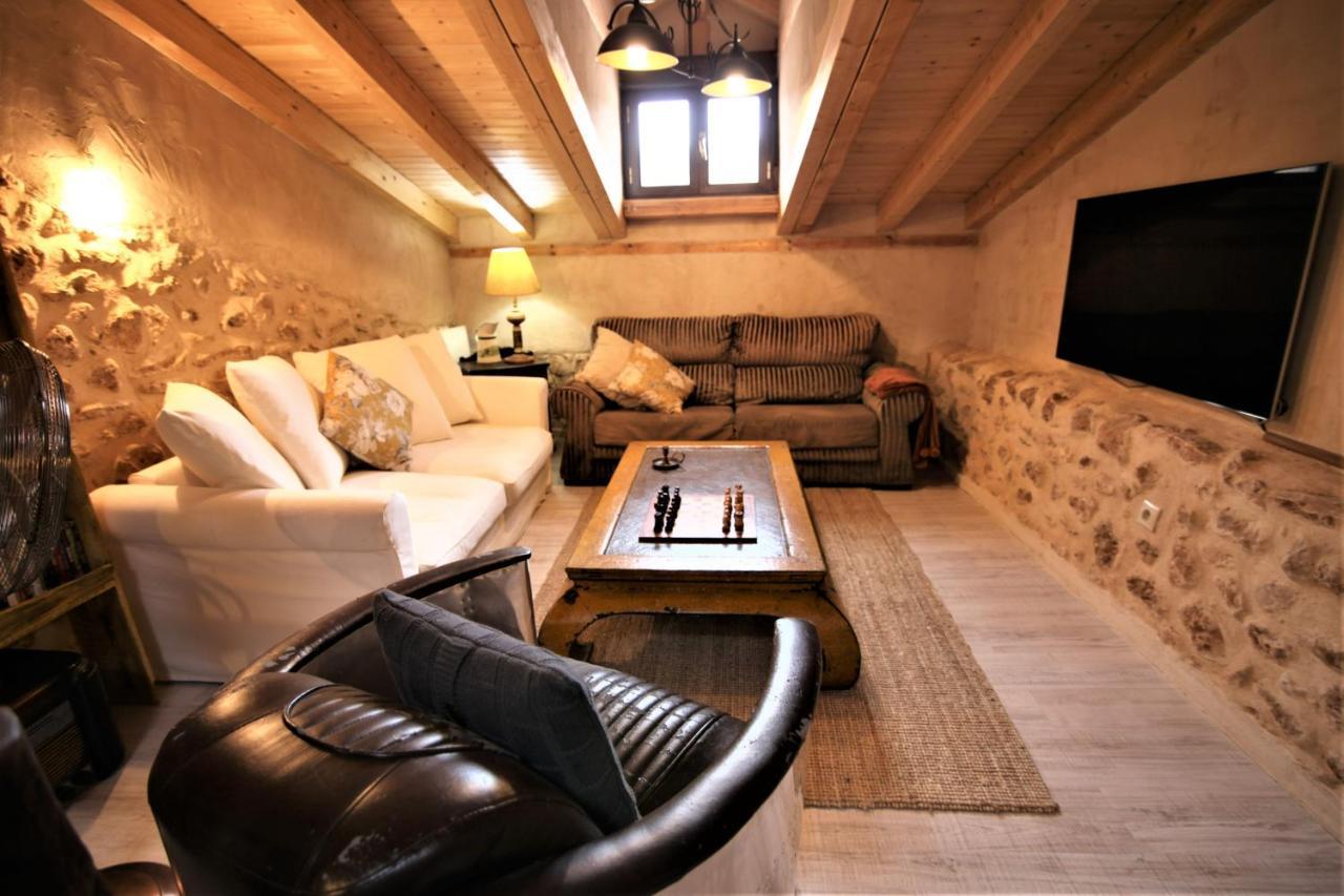 Montejo de la Vega de la Serrezuela Wabisabi Townhouse 빌라 외부 사진